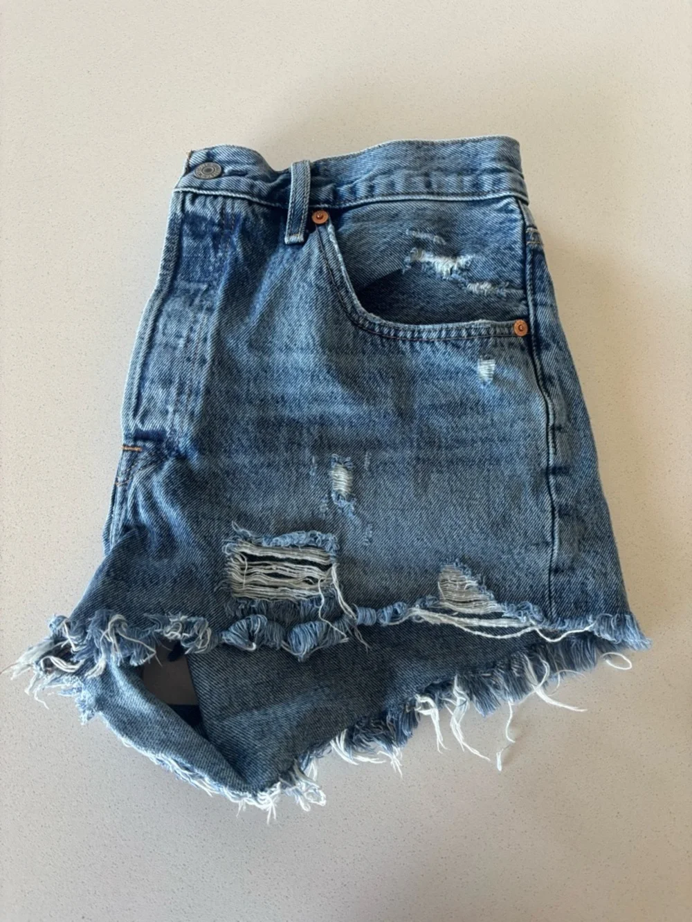 Levi’s 501 denim shorts - Picture 5 of 6